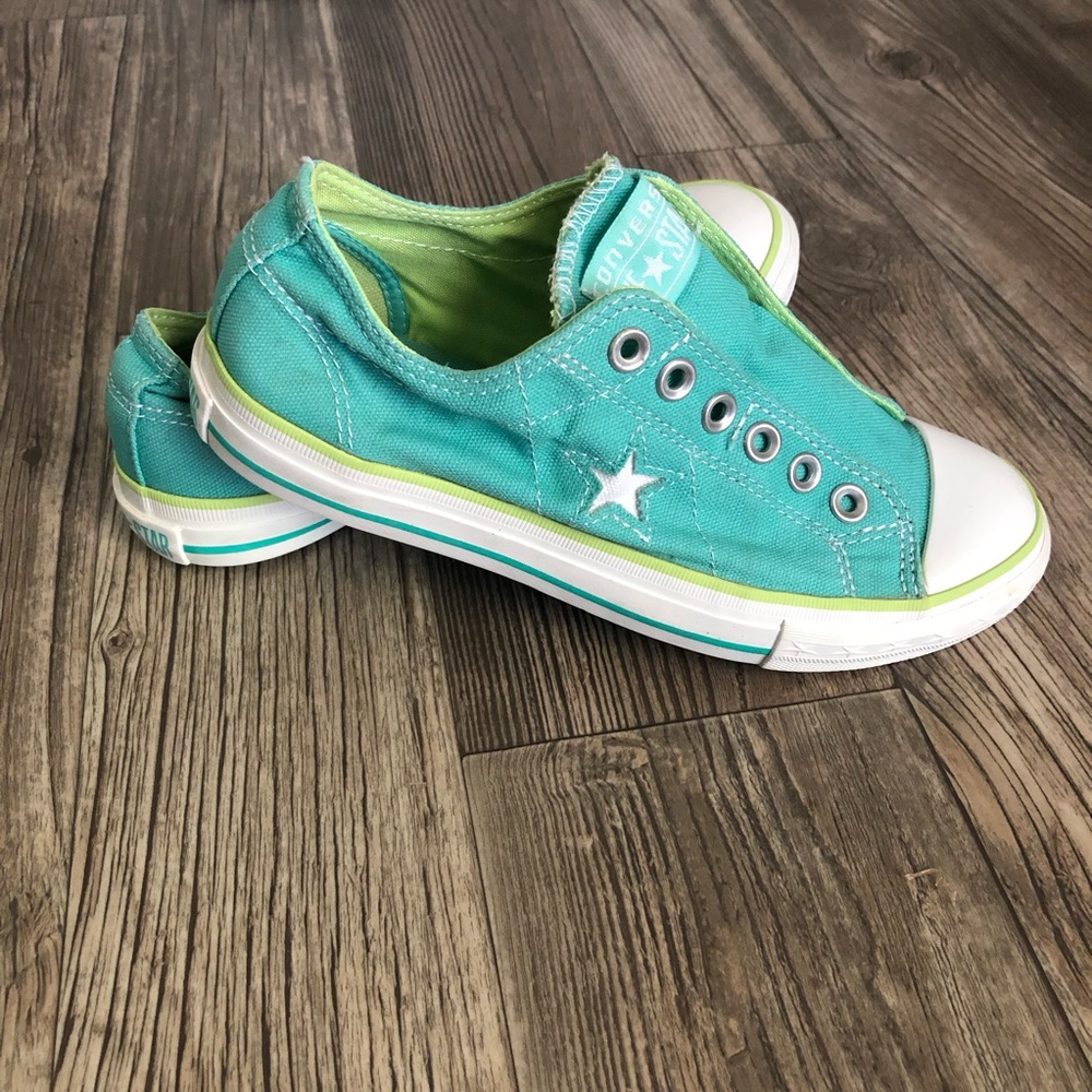 Converse slip on flat